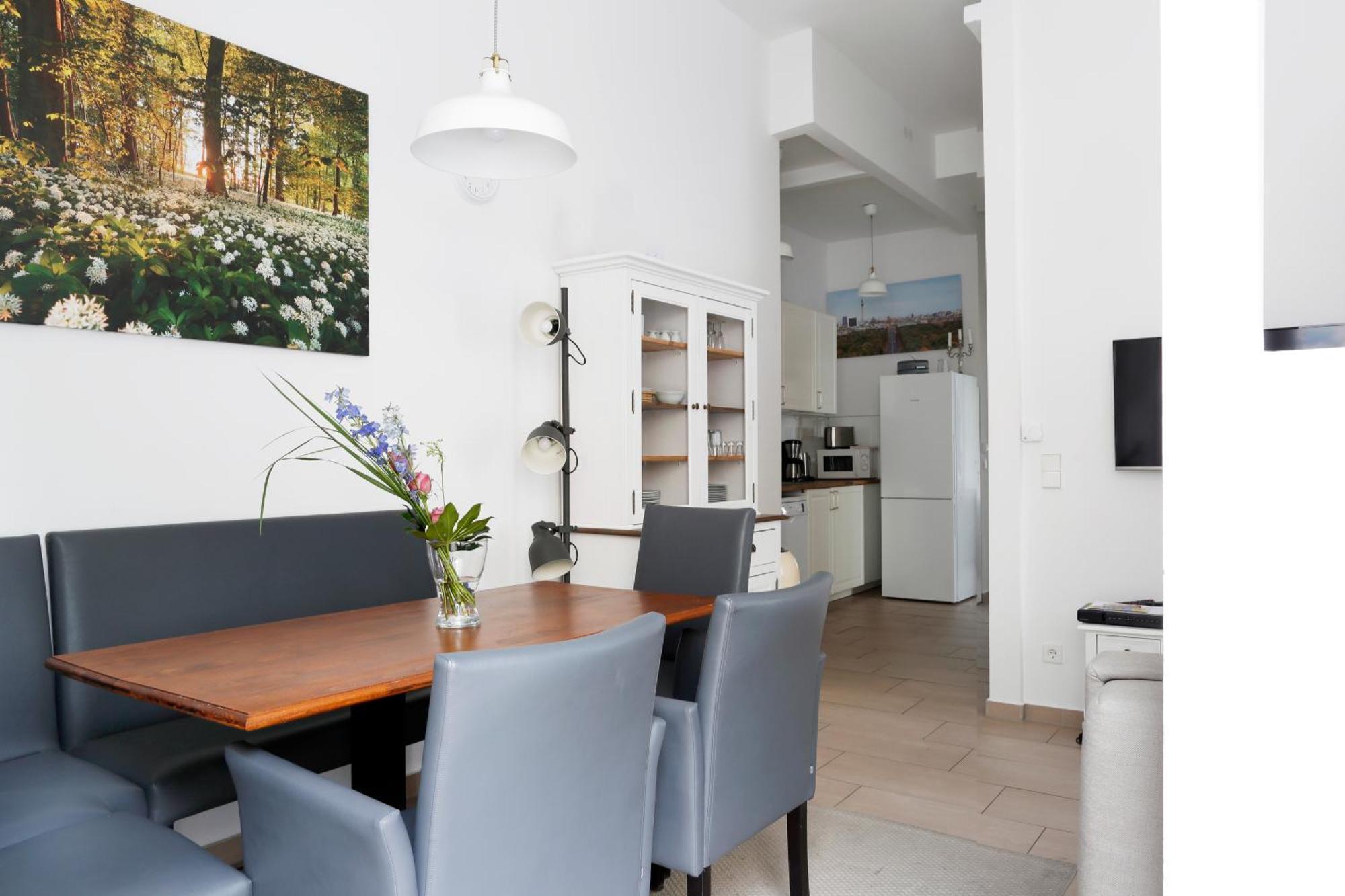 Nieb L Rockchair Apartments L Cozy Family & Business Flair In City Center Next To "Kurfuerstendamm" 3 Bedrooms Boxspringbeds 3 Bathrooms Terrace Boxspringbeds Welcomes You! Berlin Eksteriør billede